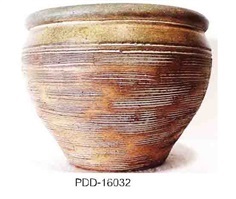 Color Clay Pot (กระถางดินเผาสีคละลาย)