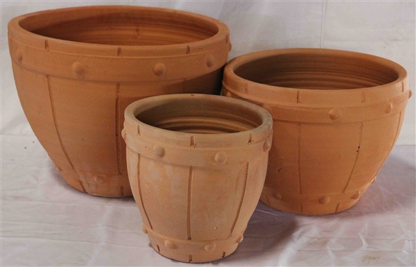 Red Clay Pot (กระถางดินเผาแดง)