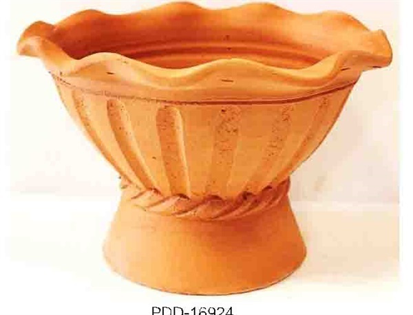 Red Clay Pot (กระถางดินเผาแดง)